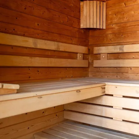 Boutique La Baignoire Hotel