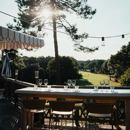 فندق Boutique La Baignoire 4*