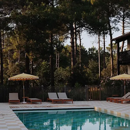 Boutique La Baignoire فندق