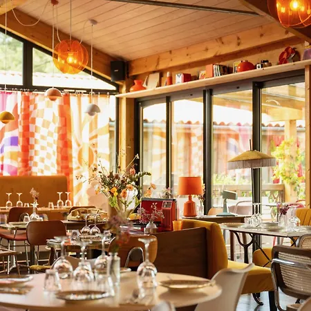 Hotel Boutique La Baignoire 4*