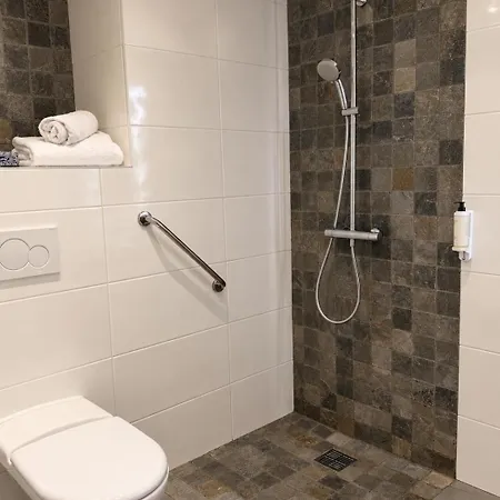 Boutique La Baignoire 4*