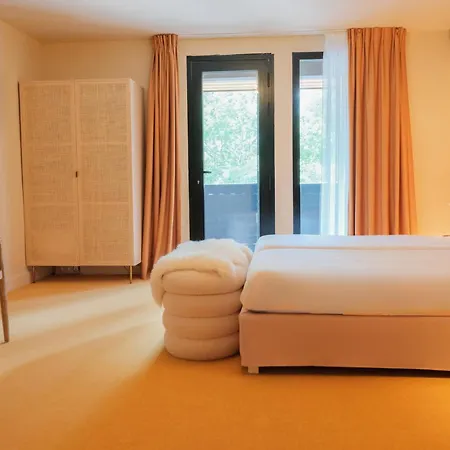 Boutique La Baignoire 4*
