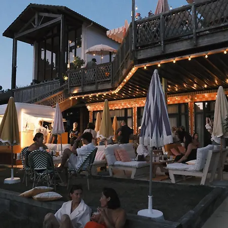 Boutique La Baignoire Szálloda 4*