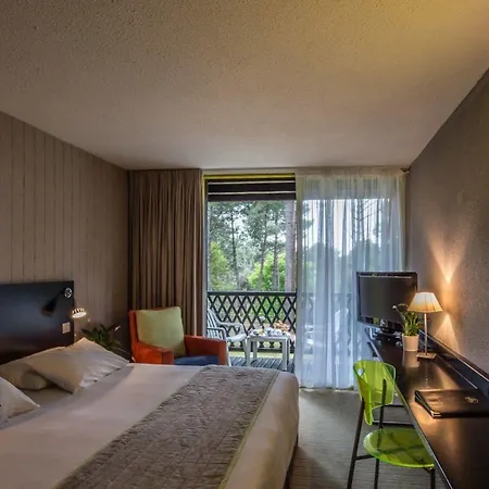 Western Golf Hotel 4*